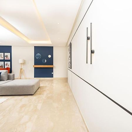 Apartamento Modern 2Br Retreat In Marina Sale Luxury Living Hajja Exterior foto
