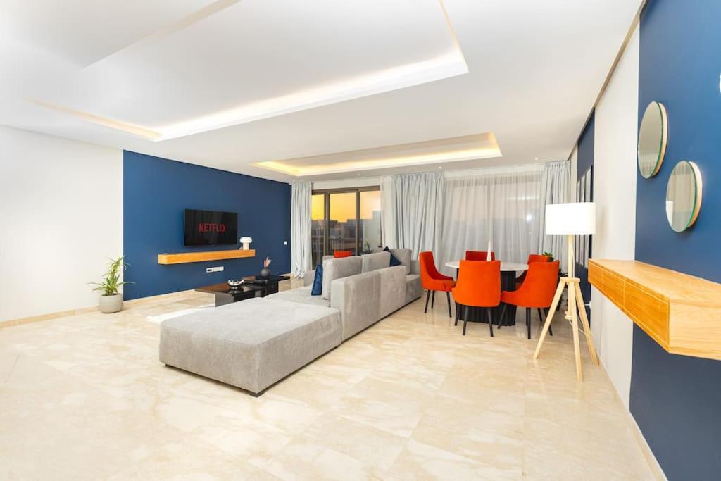 Apartamento Modern 2Br Retreat In Marina Sale Luxury Living Hajja Exterior foto